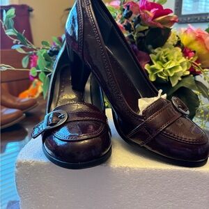 Bass Women's Heels in Deep Burgundy
